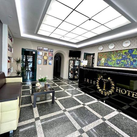 Iris Hotel Chişinău Esterno foto