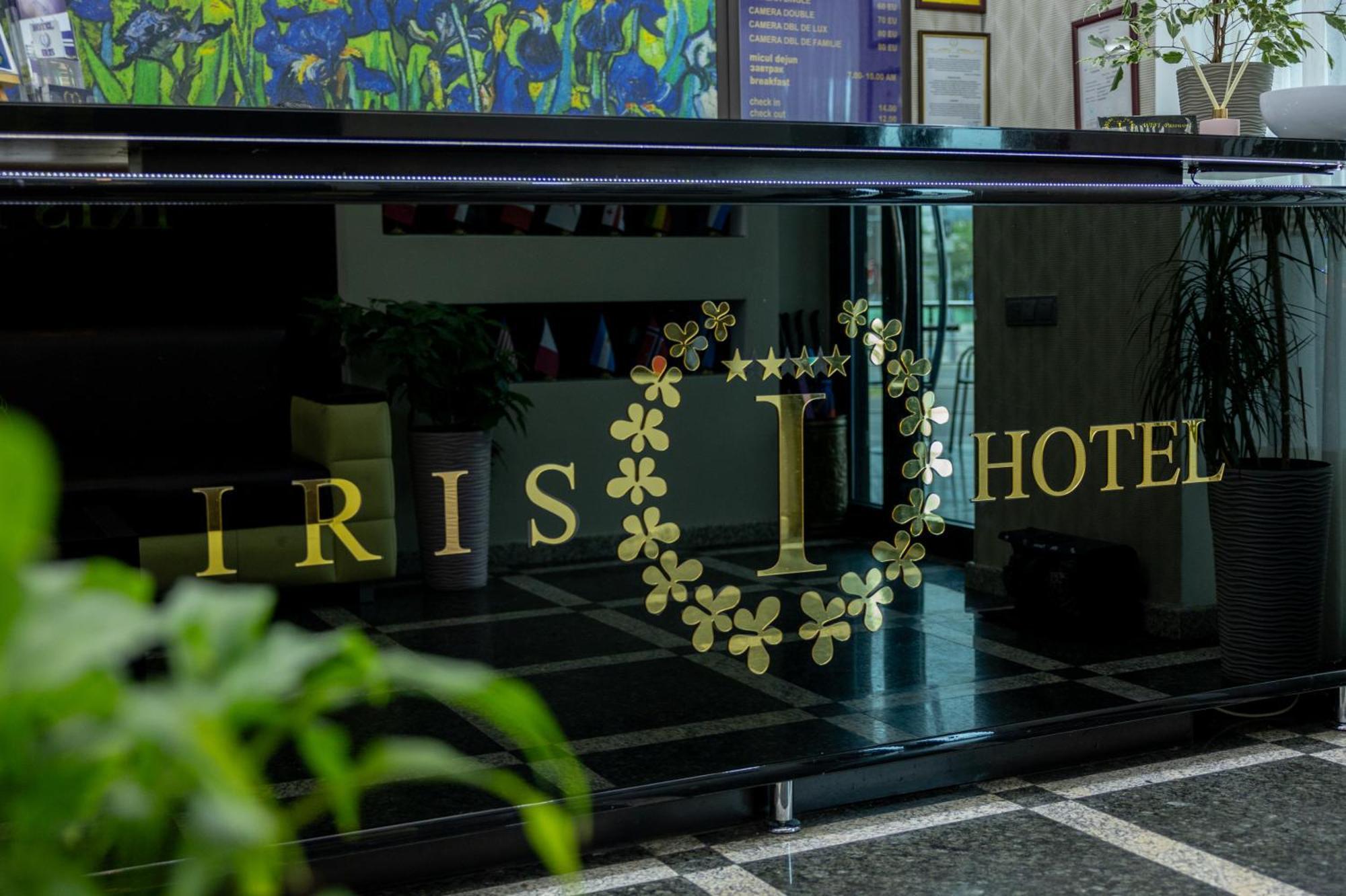 Iris Hotel Chişinău Esterno foto